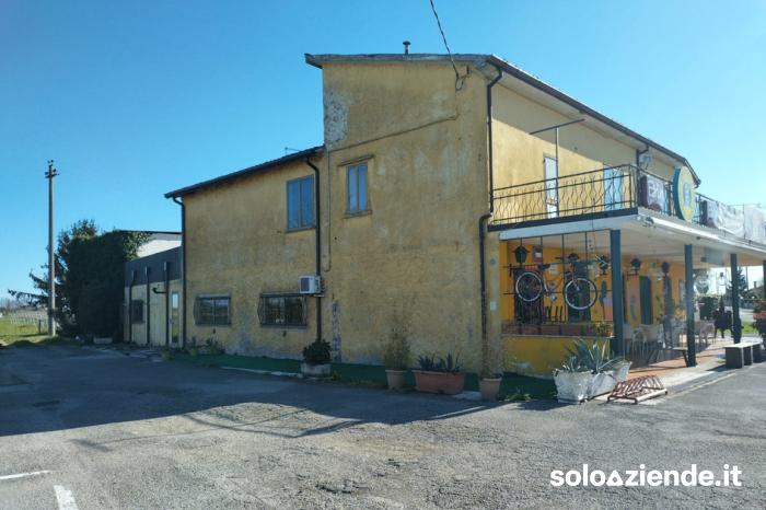 Vendita Locali commerciali e artigianali EDIFICIO CON RISTORANTE E CAMERE POSS. LOCANDA a Meolo (VE)